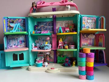 Gabby's Poppenhuis met extra’s beschikbaar voor biedingen