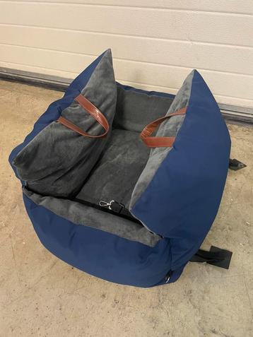Handige honden mand / tas voor in de auto beschikbaar voor biedingen