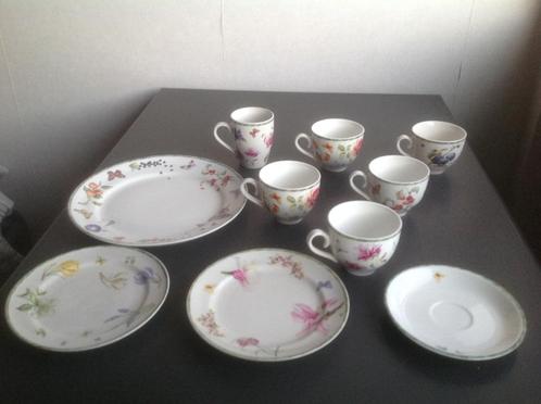 Janneke Brinkman kopjes, gebaksbord bord, fruit flowers, Huis en Inrichting, Keuken | Servies, Bord(en), Overige stijlen, Porselein