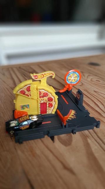 Hot Wheels Pizza drive-in beschikbaar voor biedingen