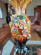 Franse Barbotine Vaas met Bloemen barbotine 3d, Ophalen of Verzenden