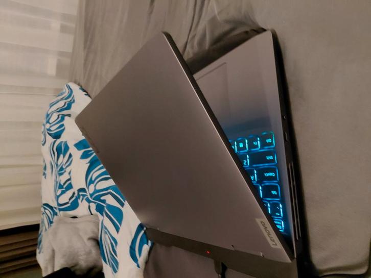 Lenovo Loq gaming laptop, 16 inch, rtx 4050, Ryzen7, Computers en Software, Windows Laptops, Zo goed als nieuw, 16 inch, SSD, 4 Ghz of meer