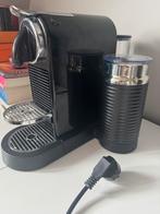 Nespresso apparaat met melkopschuimer, Koffiepads en cups, Gebruikt, Overige modellen, Ophalen of Verzenden