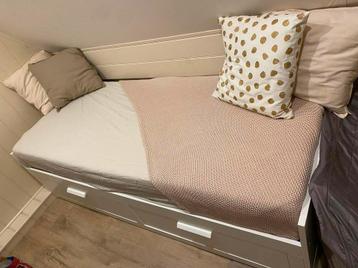 Brimnes IKEA bed bank uitschuif bed incl lades & matrassen beschikbaar voor biedingen