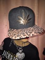 VIP Clothing Pet met Luipaardprint nieuw, VIP Clothing, Nieuw, Pet, One size fits all