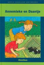 Annemieke En Daantje Geesje Vogelaar-van Mourik9789074787536, Ophalen of Verzenden, Zo goed als nieuw, Geesje Vogelaar-van Mouri