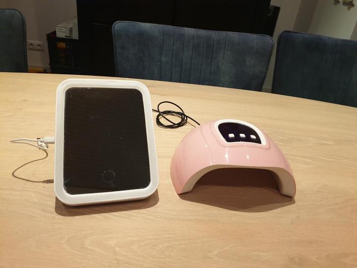 Nail Art Set - Lamp en Spiegel, Sieraden, Tassen en Uiterlijk, Uiterlijk | Cosmetica en Make-up, Zo goed als nieuw, Toebehoren