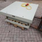 Heftafel 3 ton, Ophalen, Zo goed als nieuw