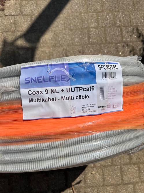 Coax 9 + Cat6 UTP Kabel 75m, Doe-het-zelf en Verbouw, Elektra en Kabels, Gebruikt, Kabel of Snoer, Ophalen