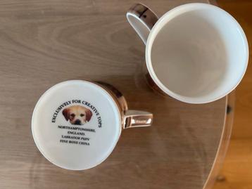 Beker met honden print beschikbaar voor biedingen