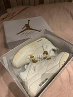 Nike Jordan 4 Metallic Gold - Maat 44, Kleding | Dames, Schoenen, Ophalen of Verzenden, Nieuw, Wit, Sneakers of Gympen