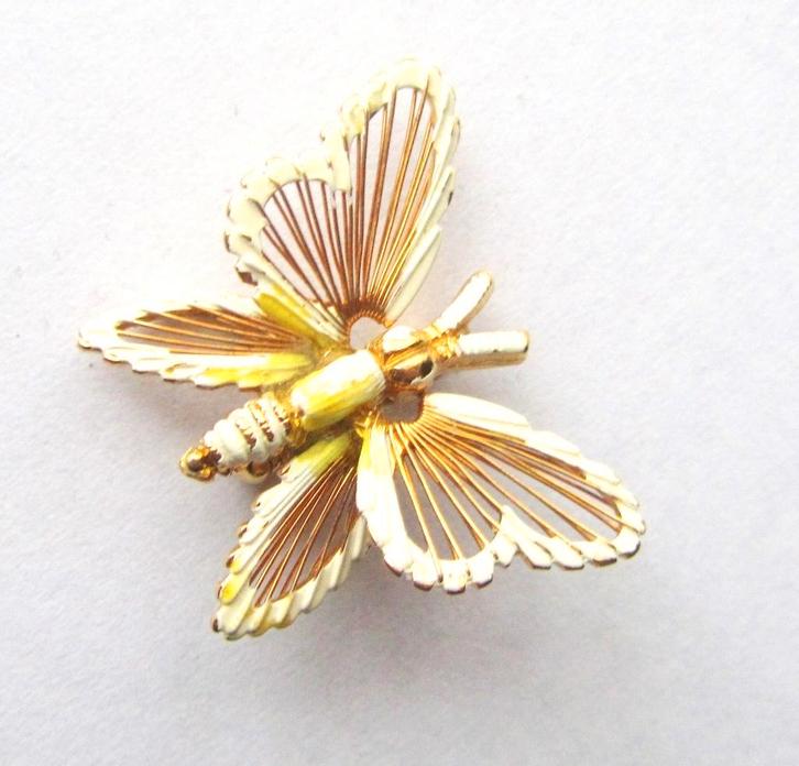 Vintage prachtige MONET vlinder broche verguld, Sieraden, Tassen en Uiterlijk, Broches, Zo goed als nieuw, Overige materialen