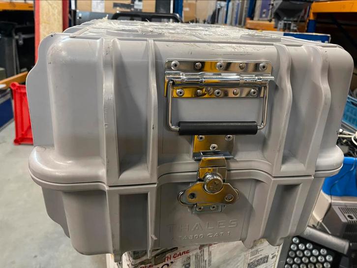 THALES Flightcases Waterdicht 51x38cm 15+15cm Hoog KNALLER, Muziek en Instrumenten, Behuizingen en Koffers, Zo goed als nieuw