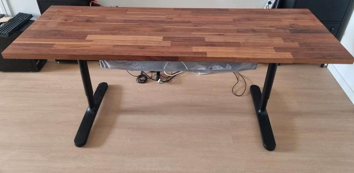 IKEA Karlby/Bekant 2 bureaus (vraagprijs per stuk), Huis en Inrichting, Bureaus, Gebruikt, Bureau, In hoogte verstelbaar, Ophalen