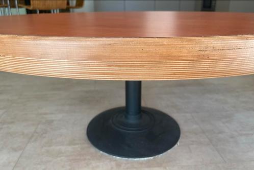 Moderne ronde salontafel - multiplex blad, Huis en Inrichting, Tafels | Eettafels, Zo goed als nieuw, 50 tot 100 cm, tot twee personen