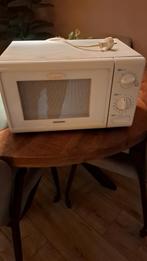 Mooie magnetron wit 22liter, Witgoed en Apparatuur, Magnetrons, Ophalen of Verzenden, Zo goed als nieuw