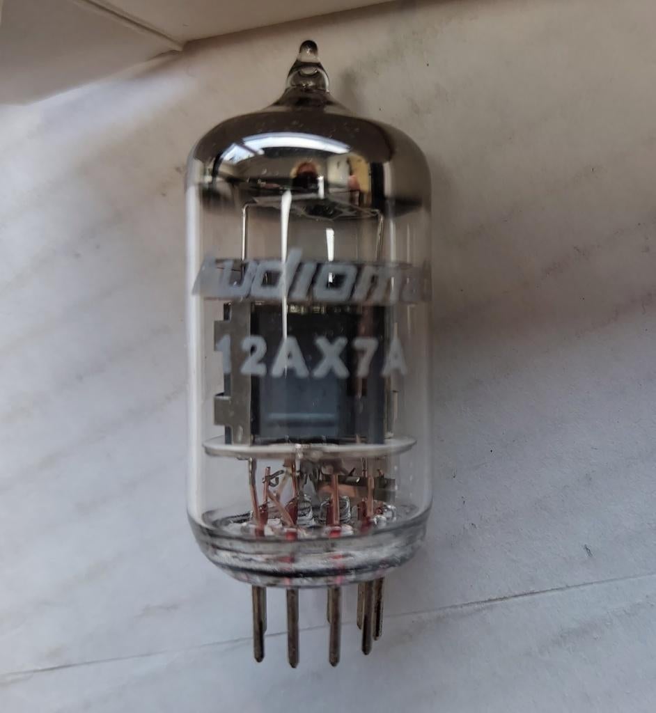 1x 12AX7A / ECC83 elektronenbuis Telefunken, Hobby en Vrije tijd, Elektronica-componenten, Nieuw, Ophalen of Verzenden