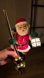 Kerstpiek kerstman met brandend lantaarntje, Diversen, Kerst, Ophalen of Verzenden, Gebruikt