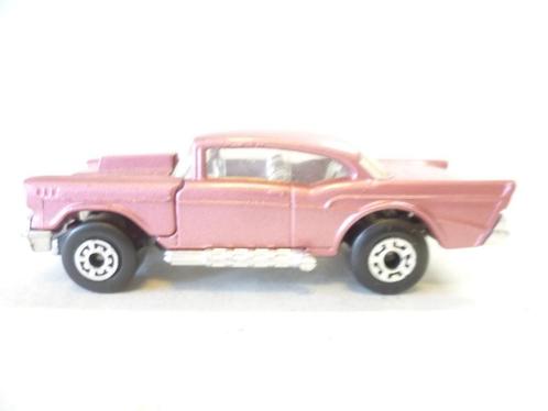 Matchbox Lesney 1979 nr4 Superfast '57 Chevy Chrome Interior, Hobby en Vrije tijd, Modelauto's | Overige schalen, Zo goed als nieuw