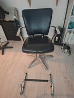 Kappersstoel met voetsteun, Huis en Inrichting, Stoelen, Ophalen, Gebruikt, Zwart, Metaal