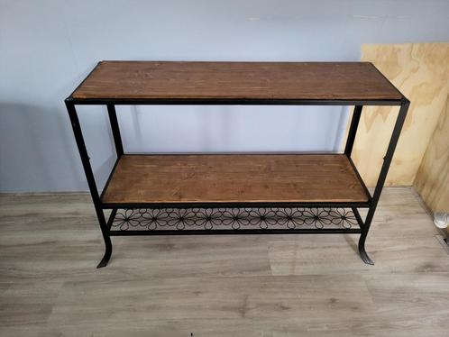 Industriële sidetable, Huis en Inrichting, Tafels | Sidetables, 25 tot 50 cm, 100 tot 150 cm, Rechthoekig, Grenenhout, Metaal