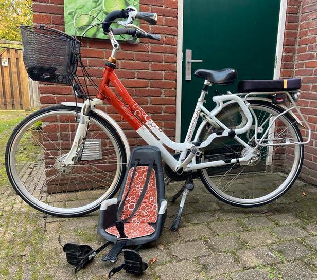 Sparta moederfiets met voorzitje, Fietsen en Brommers, Fietsen | Dames | Moederfietsen, Gebruikt, Sparta, 1 zitje, Dubbele standaard