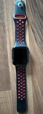 Apple watch series 5 40mm, Sieraden, Tassen en Uiterlijk, Smartwatches, Ophalen, Zwart, IOS, Zo goed als nieuw