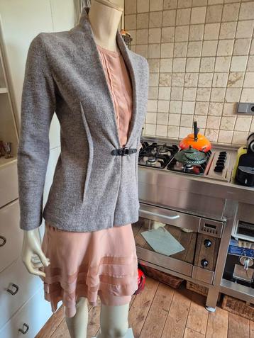 ROSSO35 prachtig luxe italiaans jasje met riempje leer  beschikbaar voor biedingen