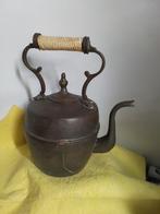 2385) antieke  bewerkte  waterkoker, Antiek en Kunst, Antiek | Koper en Brons, Ophalen of Verzenden