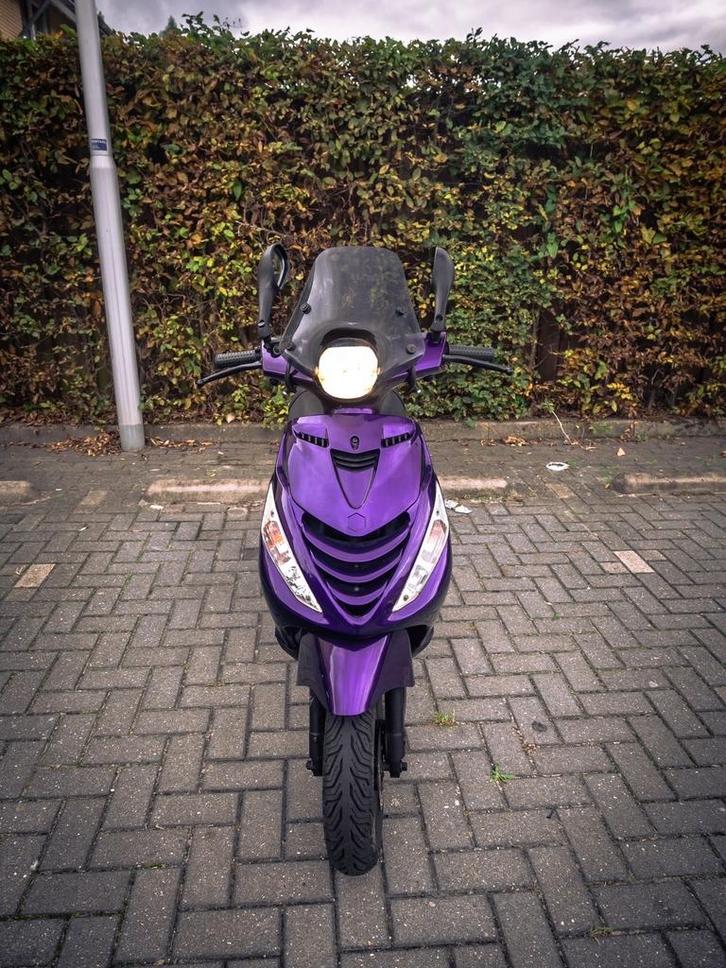 Piaggio Zip 100cc 4T Twilight Paars, Fietsen en Brommers, Scooters | Piaggio, Gebruikt, Zip, Maximaal 45 km/u, Benzine, Ophalen