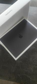 Apple MacBook Pro 16 inches M3 Pro (12-core CPU/18-core GPU), 32 GB, Onbekend, 16 inch, Qwerty