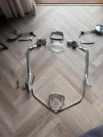 Vespa sprint sierlijsten chrome+ orginele voor-achterlichten beschikbaar voor biedingen