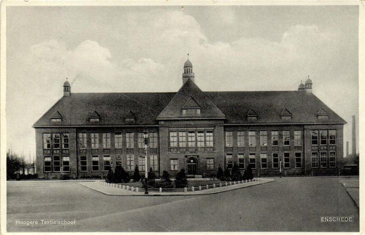 Hoogere Textielschool - Enschede - 1930 gelopen, Verzamelen, Ansichtkaarten | Nederland, Gelopen, Noord-Brabant, 1920 tot 1940