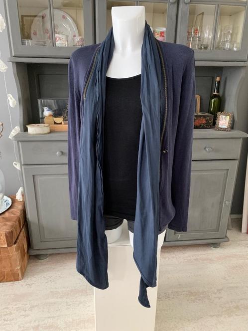 Leuk vest van Yaya maat S, Kleding | Dames, Truien en Vesten, Zo goed als nieuw, Maat 38/40 (M), Blauw, Ophalen of Verzenden