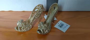 Kerstboom versiering gouden high heels 2 stuks beschikbaar voor biedingen