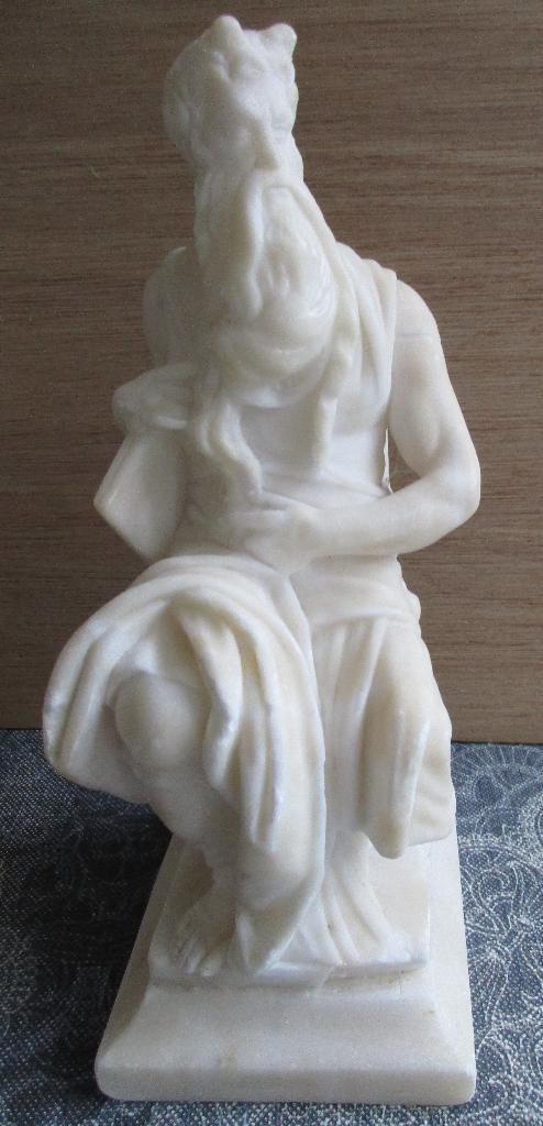 albasten beeld van Mozes ( nav Michelangelo ), Antiek en Kunst, Kunst | Beelden en Houtsnijwerken, Ophalen of Verzenden