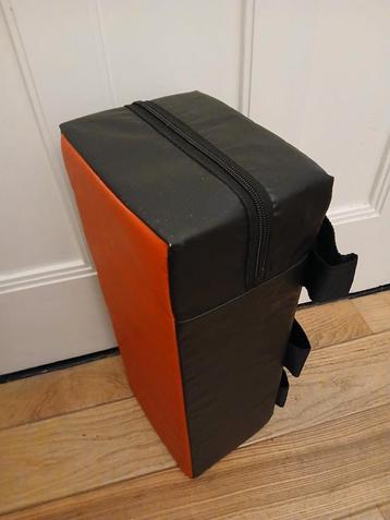 Stootkussen armpad (45 x 20 x 15 cm) beschikbaar voor biedingen