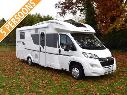 Adria Matrix Axess 670 SC Queensbed Hefbed 2018 XL Garage, Caravans en Kamperen, Campers, Bedrijf, tot en met 5, Adria, Diesel