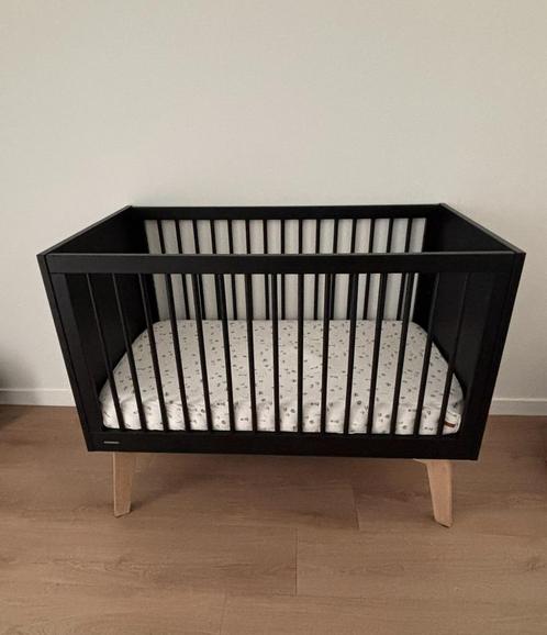 Babykamer van Kidsmill, Kinderen en Baby's, Babywiegjes en Ledikanten, Zo goed als nieuw, Ledikant, Ophalen
