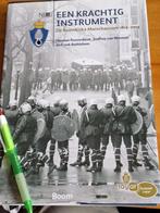 Een krachtig instrumentde Koninklijke Marechaussee 1814-2014, Boeken, Ophalen of Verzenden, Zo goed als nieuw