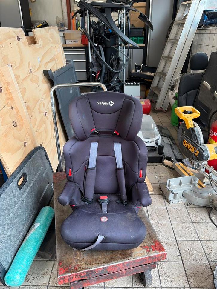 Safety 1st Autostoel 9-18 kg, Kinderen en Baby's, Autostoeltjes, Gebruikt, Overige merken, 9 t/m 18 kg, Autogordel, Verstelbare rugleuning