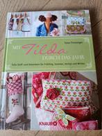 Tilda, door het jaar; poppen, tassen decoraties en meer, Boeken, Hobby en Vrije tijd, Ophalen of Verzenden, Zo goed als nieuw