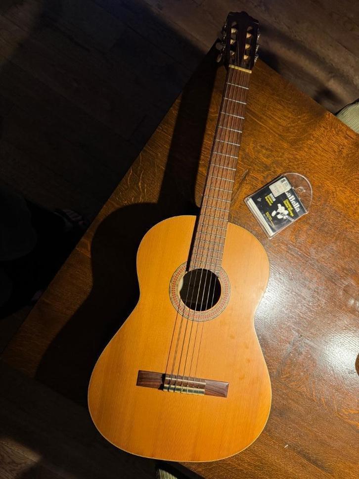 Akoestische gitaar, Muziek en Instrumenten, Snaarinstrumenten | Gitaren | Akoestisch, Zo goed als nieuw, Klassieke of Spaanse gitaar