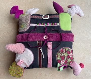 Voelkussen tastkussen friemelkussen - Dementie Alzheimer beschikbaar voor biedingen