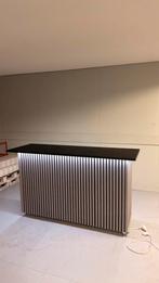 Nette en stevige balie of bar met ledverlichting, Ophalen, Zo goed als nieuw