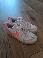 Nike schoenen maat 33, Ophalen, Zo goed als nieuw, Schoenen
