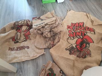  5 grote Sinterklaas Zakken 6 kleine sinterklaas zakjes  beschikbaar voor biedingen