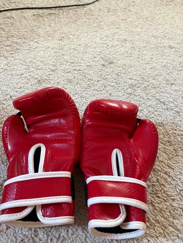 Rumble Bokshandschoenen 4oz beschikbaar voor biedingen