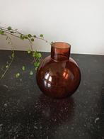 14 cm.hg leuk oranje/ bruin vaasje bolvormig glas siervaasje, Minder dan 50 cm, Glas, Oranje, Ophalen of Verzenden