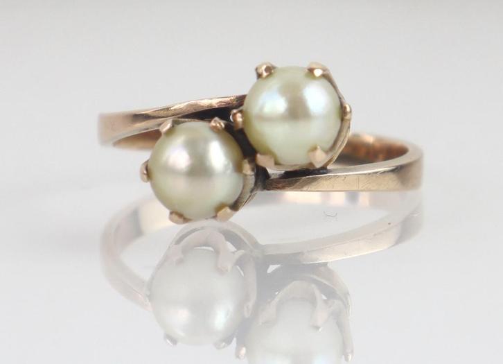 Antieke roségouden ring met twee parels in kroonzetting, Sieraden, Tassen en Uiterlijk, Antieke sieraden, Ring, Goud, Met edelsteen